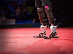 Hugh Herr: The new bionics that let us run, climb and dance